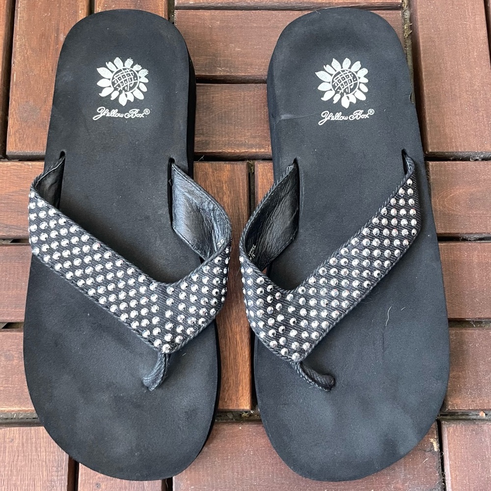 Yellow Box Womens Scotia Flip Flop Sandals Black‎ Rhinestone 7.5